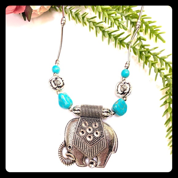 🐘 NEW elephant necklace - Picture 1 of 2